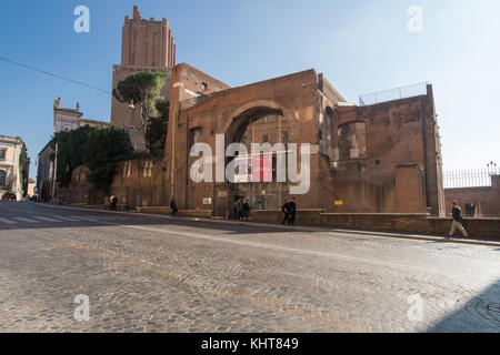 Imperial Fora (Foren) Archäologisches Museum, Trajans Markt, Rom, Außenansicht Stockfoto