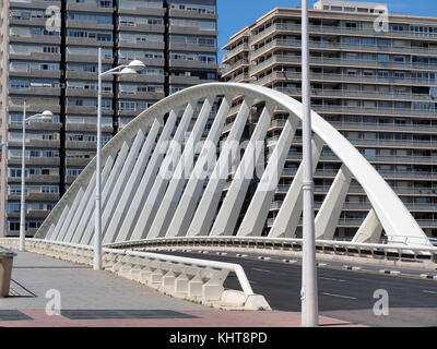 Die moderne Brücke in Valencia Spanien Stockfoto