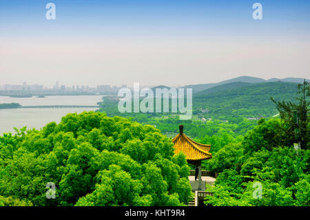 Eine Landschaft Bild von Turtle Island am See tai (taihu) in China Wuxi in der Provinz Jiangsu. Stockfoto