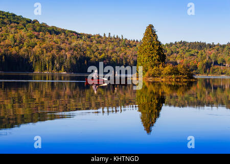 Anfang Herbst in La Mauricie Nationalpark, Quebec, Kanada Stockfoto
