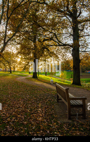 Grosvenor Park & Hilbert Recreation Ground in Tunbridge Wells - die ältesten bekannten lokalen öffentlichen Park - versteckt, aber bietet hervorragende Annehmlichkeiten Raum Stockfoto