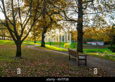 Grosvenor Park & Hilbert Recreation Ground in Tunbridge Wells - die ältesten bekannten lokalen öffentlichen Park - versteckt, aber bietet hervorragende Annehmlichkeiten Raum Stockfoto