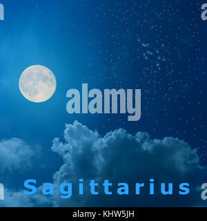 Vollmond am Nachthimmel mit Design zodiac Sternbild Schütze Stockfoto