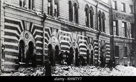 Foto eines Archivs, die während der Russischen Revolution im Jahre 1917 zerstört wurde. Vom 20. Jahrhundert