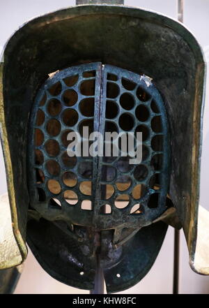 Bronze Helm eines murmillo. Ein murmillo war eine Art von Gladiator während der Römischen Kaiserzeit. Vom 2. Jahrhundert Stockfoto