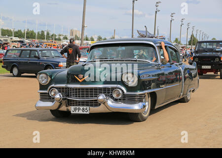 Mariehamn, Finnland - 2 August 2015: Classic Cadillac 4D Sedan Serie 62 auf Pick-Nick Auto Show in Mariehamn, Finnland. Stockfoto