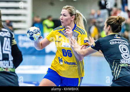 November 19, 2017: Joanna szarawaga #66 (vistal gdyia) während der Frau EHF Champions League Spiel zwischen csm Bukarest vs (ROU) Vistal Gdynia (Pol) bei Dinamo polyvalenten Halle in Bukarest, Rumänien, Rou. copyright: Cronos/Catalin soare Stockfoto