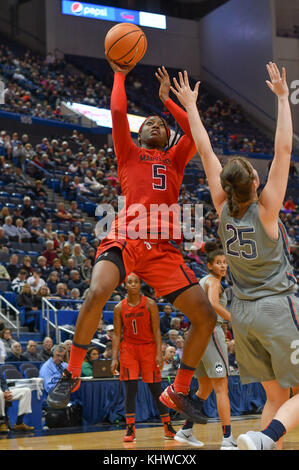 Hartford, CT, USA. 19 Nov, 2017. Kalia Charles (5) der Maryland Dosenschildkröten schießt während eines Spiels gegen die Uconn Huskies am XL Center in Hartford, CT. Gregory Vasil/CSM/Alamy leben Nachrichten Stockfoto