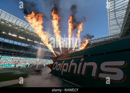 Miami Gardens, Florida, USA. 19 Nov, 2017. Hard Rock Stadion in Miami Gardens, Florida am 19. November 2017. Credit: Allen Eyestone/der Palm Beach Post/ZUMA Draht/Alamy leben Nachrichten Stockfoto