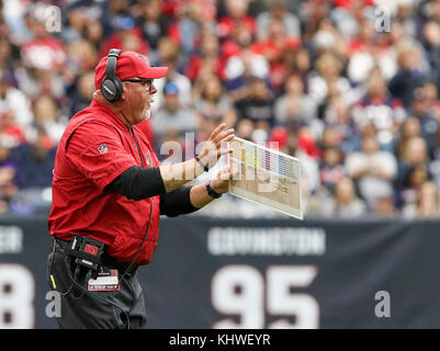 Houston, TX, USA. 19 Nov, 2017. Arizona Cardinals Head Coach Bruce Arianer während der NFL Spiel zwischen den Arizona Cardinals und den Houston Texans an NRG Stadion in Houston, TX. John Glaser/CSM/Alamy leben Nachrichten Stockfoto