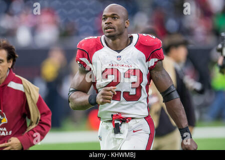 Houston, TX, USA. 19 Nov, 2017. Arizona Cardinals zurück Adrian Peterson laufen (23) nach einem NFL Football Spiel zwischen der Houston Texans und die Arizona-kardinäle an NRG Stadion in Houston, TX. Die Texaner gewannen das Spiel vom 31. bis 21. Trask Smith/CSM/Alamy leben Nachrichten Stockfoto
