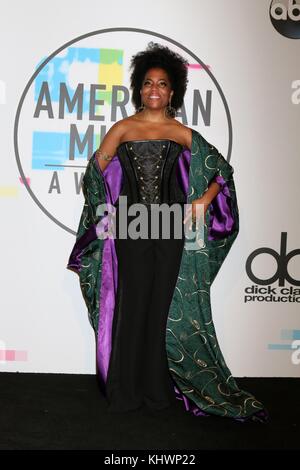 Los Angeles, CA, USA. November 2017. Rhonda Ross Kendrick im Pressesaal für 2017 American Music Awards (Amas) - Press Room, Microsoft Theater, Los Angeles, CA 19. November 2017. Quelle: Priscilla Grant/Everett Collection/Alamy Live News Stockfoto