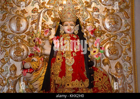 Tempel Gottheit Ashapura Mataji Tempel, Katraj Straße, Pune. Maharashtra, Indien Stockfoto