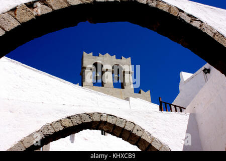 Bögen im Kloster des Hl. Johannes des Theologen, Hora, Patmos Stockfoto