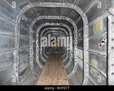 Handley Page Hampton fueslage in der Restaurierung an der RAF Cosford Conservation Centre, Shropshire Stockfoto