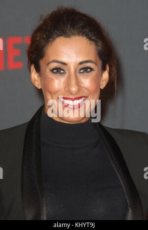 London, Großbritannien. 21 Nov, 2017. 21.November 2017 - Saira Khan, "die Krone" Saison 2 Weltpremiere, Odeon Leicester Square in London, England, UK Credit: RM Presse/Alamy leben Nachrichten Stockfoto