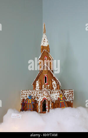 Minneapolis, Minnesota, USA. 21. November 2017. Ein Eintrag mit der Überschrift "tavkirke' im lebkuchenhaus Gebäude Wettbewerb, in Norwegen Haus in Minneapolis, Minnesota. Copyright Gina Kelly/Alamy leben Nachrichten Stockfoto