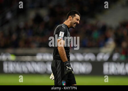 Mailand, Italien. November 2017. Gianluigi Buffon (ITA) Fußball/Fußball : FIFA Fussball-Weltmeisterschaft 2018 Qualifying Play-off-Spiel zwischen Italien 0-0 Schweden im Stadio San Siro in Mailand, Italien . Quelle: Mutsu Kawamori/AFLO/Alamy Live News Stockfoto