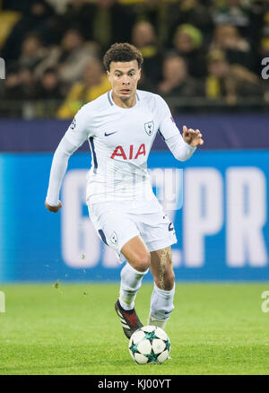 Dortmund, Deutschland. November 2017. DELE ALLI (Spurs) Aktion, Fussball Champions League, Vorrunde, 5. Spieltag Borussia Dortmund (DO) - Tottenham Hotspur (Spurs) 1:2, am 21.11.2017 in Dortmund/Deutschland. |Nutzung weltweit Guthaben: dpa/Alamy Live News Stockfoto