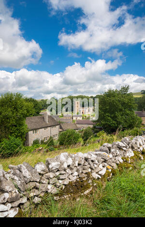 Das Dorf Hartington im Peak District Nationalpark, Derbyshire, England. Stockfoto