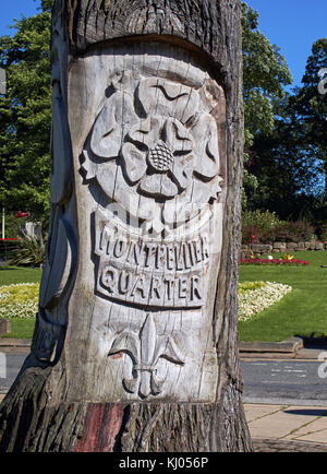 England, NorthYorkshire, Harrogate, Kurort, Montpellier Quartal; trong von Baum Skulptur; hat die Erinnerung an die Tour de France juillet 56 Stockfoto