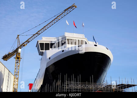 Schiffbau und Kran in Port Glasgow dockyard Ferguson Stockfoto