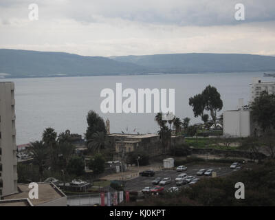 Ein Reisefoto aus Israel aus dem Jahr 1969, das die Touristenattraktionen des Landes, einschließlich seiner historischen Wahrzeichen, lebendigen Kultur und malerischen Landschaften, zeigt. Die Tourismusindustrie konzentrierte sich in dieser Zeit darauf, das kulturelle Erbe Israels und die natürliche Schönheit internationalen Besuchern näher zu bringen. Stockfoto