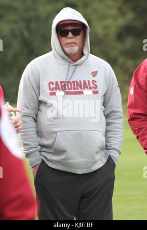 NFL Arizona Cardinals Press Conference and Practice at London Irish RFC, Hazlewood Centre, Sunbury, London mit: Bruce Arians Where: London, Vereinigtes Königreich Wann: 20 Oct 2017 Credit: WENN.com Stockfoto