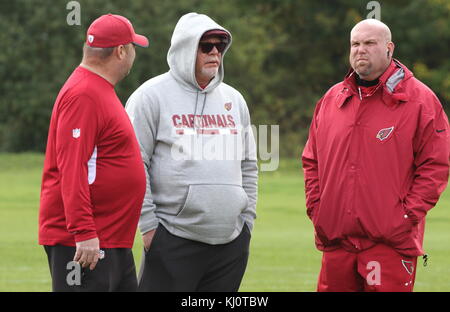 NFL Arizona Cardinals Press Conference and Practice at London Irish RFC, Hazlewood Centre, Sunbury, London mit: Bruce Arians Where: London, Vereinigtes Königreich Wann: 20 Oct 2017 Credit: WENN.com Stockfoto