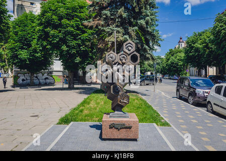 Arbeiterbienenstatue in der Stadt Ternopil, Verwaltungszentrum der Region Ternopil im Westen der Ukraine Stockfoto