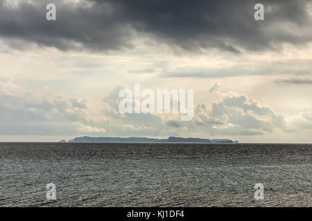 Insel Cabrera Blick vom Cap Ses Salines auf Mallorca (Balearen, Spanien) Stockfoto