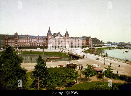 Fotomechanischen drucken auf 1900 datiert, auf dem Amsterdamer Hauptbahnhof Stockfoto