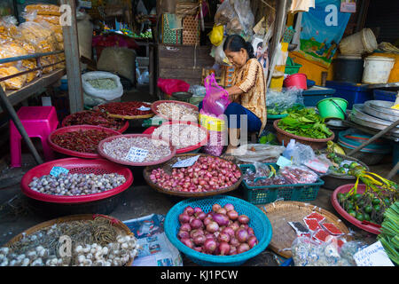 Maeklong Railway Markt Stockfoto