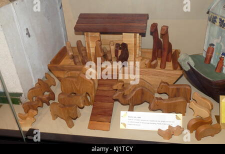 Noah's Arche Holzhaus boot Spielzeug; Deutsch 1990 Stockfoto