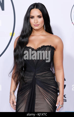 Los Angeles, Ca, USA. Nov. 2017. Demi Lovato nimmt am 19. November 2017 an den American Music Awards 2017 im Microsoft Theatre in Los Angeles, Kalifornien, USA Credit: John Rasimus/Media Punch ***Frankreich, Schweden, Norwegen, Denark, Finnland, Usa, Tschechien, Südamerika Nur an.***/Alamy Live News Stockfoto