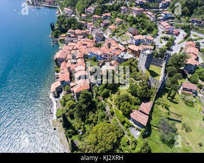 Rezzonico - Dorf am Comer See Stockfoto