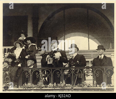 President and Mrs. Wilson and Other Dignitaries at Longchamp Stockfoto