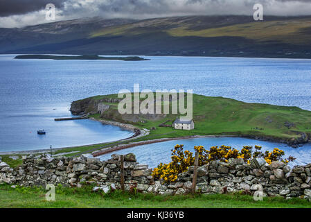 Das Alte Fährhaus und Kalköfen bei Ard neakie in Loch Eriboll, Scottish Highlands, Sutherland, Schottland, UK Stockfoto