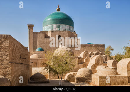 Alten Krypten, die an den Wänden der pakhlavan Mahmud architektonischen Komplex, Chiwa, Usbekistan Stockfoto