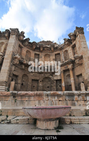 Das nymphäum in Jerash, Jordanien, Jerash ist der Ort der Ruinen des griechisch-römischen Stadt Gerasa. Stockfoto