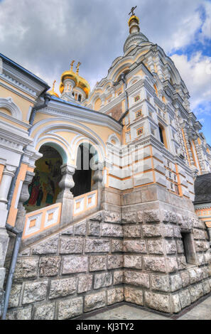 Alexander Newski-Kathedrale im Badeort Jalta auf der Krim. Stockfoto