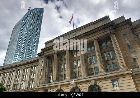 Die Herrschaft der öffentlichen Gebäude in Toronto. Die 5-stöckigen Dominion öffentliche Gebäude zwischen 1926 bis 1935 für die Regierung von Kanada gebaut wurde. Stockfoto