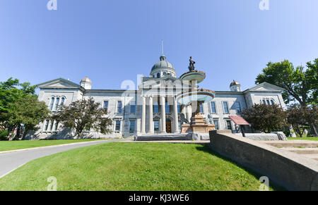 Kingston, Ontario - Juli 5, 2014: frontenac County Court House in Kingston, Ontario, Kanada. Das neoklassische Gebäude ist das Gericht für frontenac Stockfoto