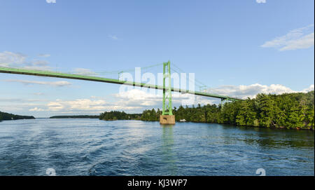 Die Thousand Islands Bridge. Eine internationale Brücke System 1937 über den Sankt-Lorenz-Strom Anschluss Northern New York in der Einheit konstruiert Stockfoto