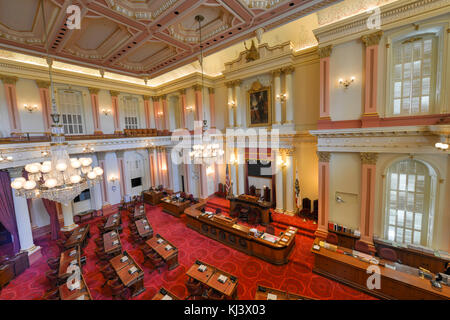 Sacramento, Kalifornien - 31. Mai 2014: Eine leere Senat Kammer in der California State Capitol Building am 31. Mai 2014 in Sacramento, Kalifornien Stockfoto