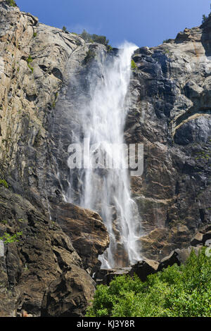 Bridalveil fall in Yosemite National Park. Einer der bekanntesten Wasserfälle im Yosemite Valley in Kalifornien Stockfoto