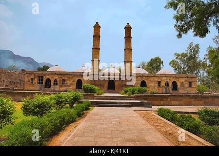 Außenansicht des Sahar KI Masjid, UNESCO-geschützten Champaner - Pavagadh Archäologischen Park, Gujarat, Indien. Stockfoto