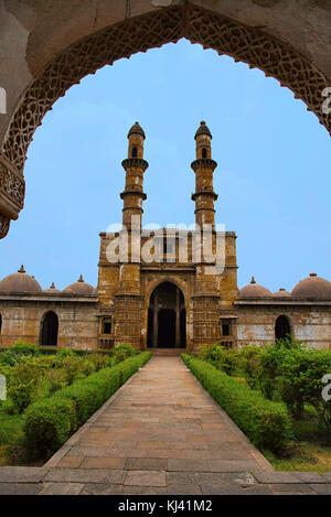 Außenansicht der Jami Masjid (Moschee), UNESCO-geschützten Champaner - Pavagadh Archäologischen Park, Gujarat, Indien. Stockfoto