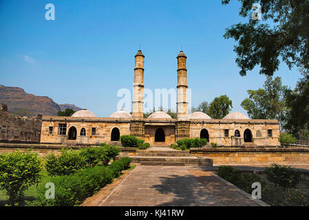 Außenansicht des Sahar KI Masjid, UNESCO-geschützten Champaner - Pavagadh Archäologischen Park, Gujarat, Indien. Stockfoto