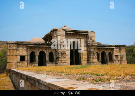 Außenansicht von Nagina Masjid (Moschee), mit reinem weißen Stein gebaut, UNESCO-geschützten Champaner - Pavagadh Archäologischen Park, Gujarat, Indien Stockfoto